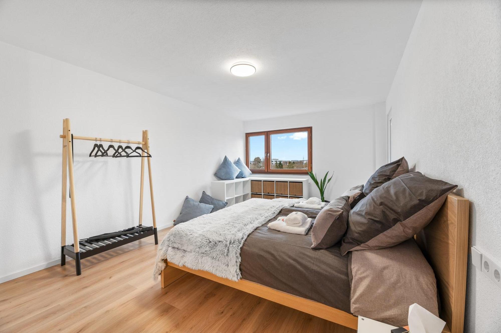 Neu: Stylische Suite Mit Ausblick Sindelfingen Kültér fotó
